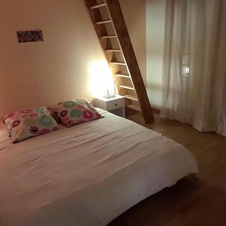 belle chambre sur terrasse à 3 min de la gare Bordeaux Extérieur photo