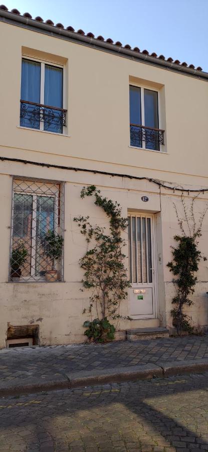 Bed and Breakfast belle chambre sur terrasse à 3 min de la gare à Bordeaux Extérieur photo